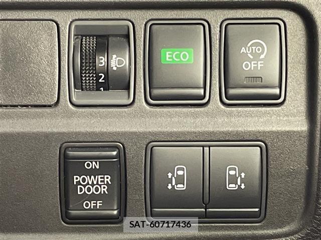 Nissan SERENA 2018 8927457-12