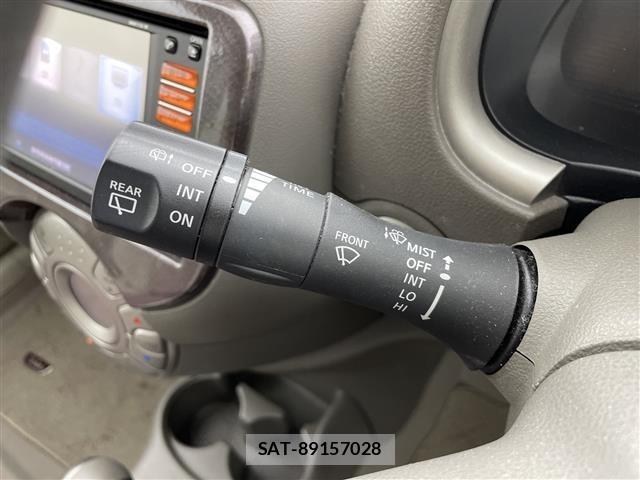 Nissan MARCH 2013 8915467-7