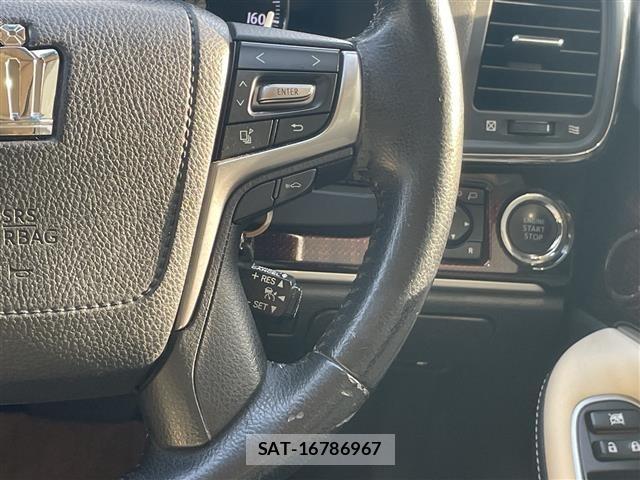 Toyota CROWN 2015 8680572-4