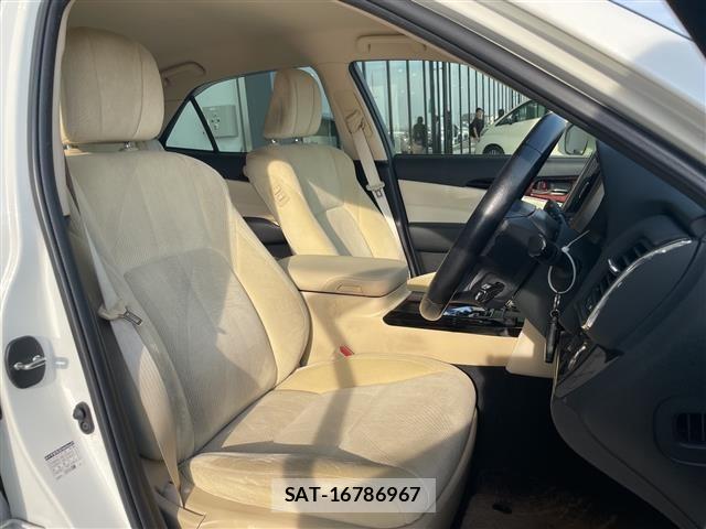Toyota CROWN 2015 8680572-7