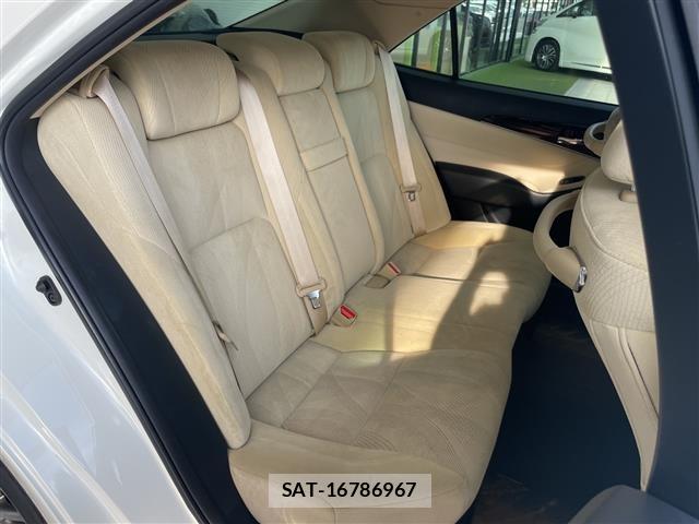 Toyota CROWN 2015 8680572-8