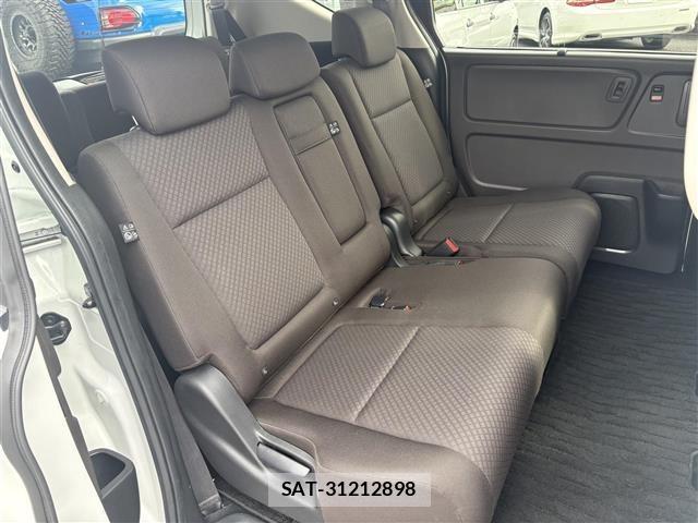 Honda FREED 2022 8684678-12
