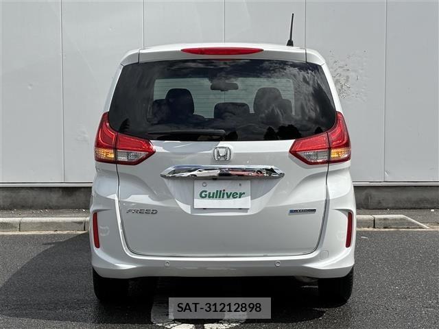 Honda FREED 2022 8684678-16