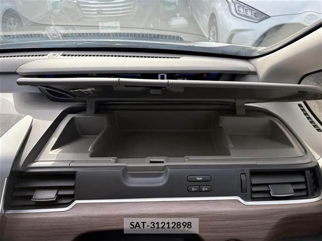 Honda FREED 2022 8684678-27