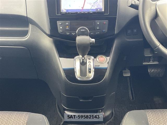 Nissan SERENA 2015 8927474-20