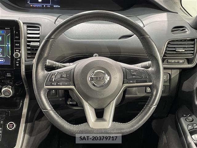 Nissan SERENA 2017 8927501-23