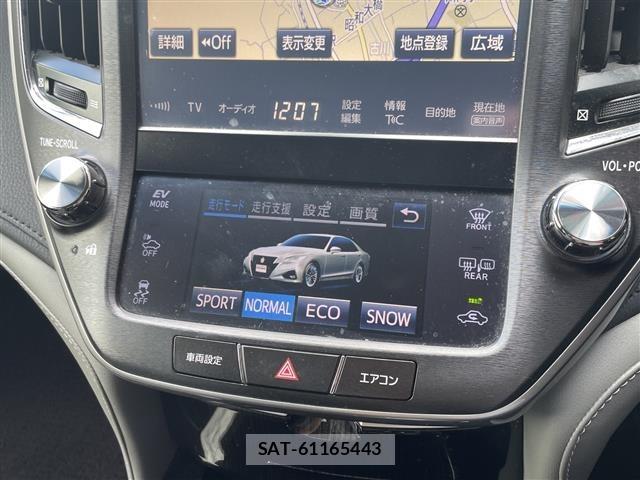 Toyota CROWN 2016 8937671-21