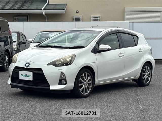 Toyota AQUA 2013 8705761-16