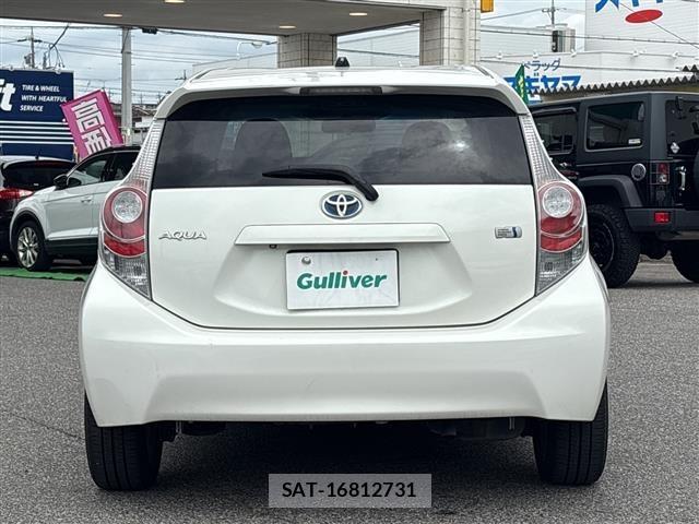 Toyota AQUA 2013 8705761-5