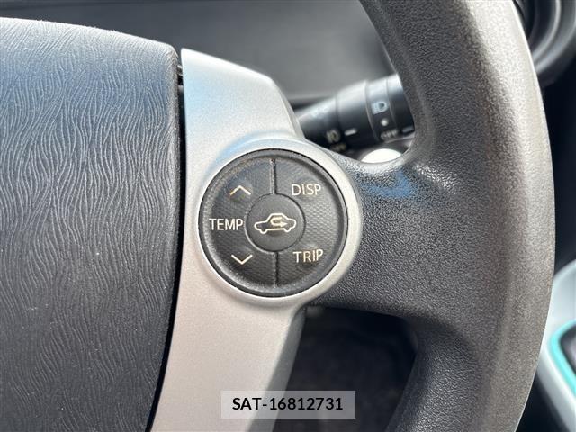 Toyota AQUA 2013 8705761-6