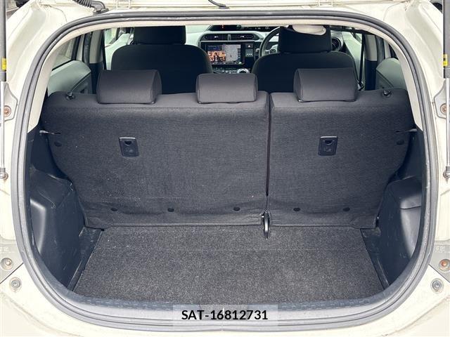 Toyota AQUA 2013 8705761-7