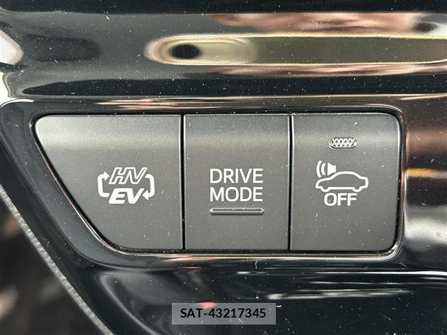 Toyota PRIUS PHV 2018 8692751-10