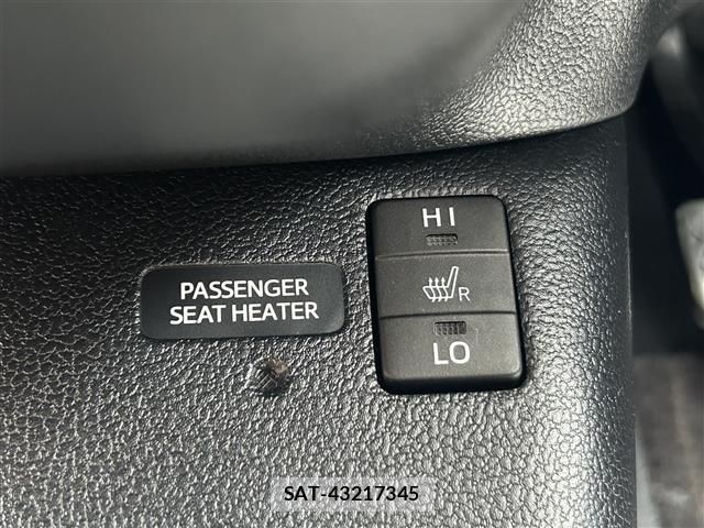 Toyota PRIUS PHV 2018 8692751-12