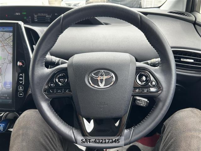 Toyota PRIUS PHV 2018 8692751-18
