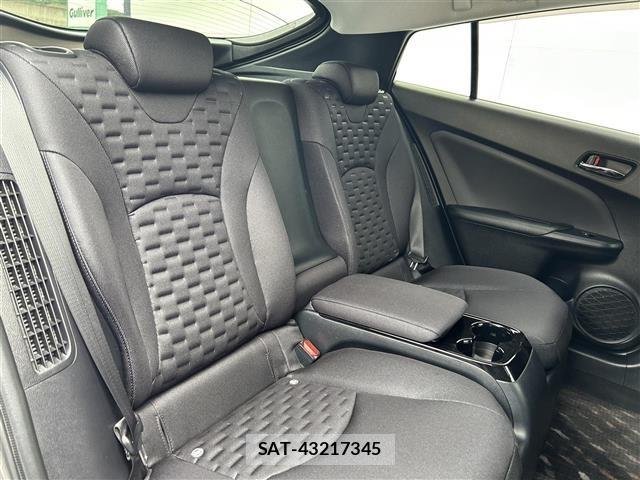 Toyota PRIUS PHV 2018 8692751-2