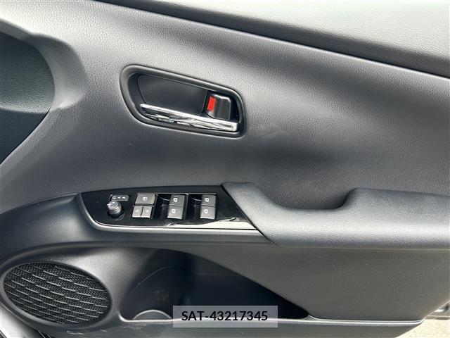 Toyota PRIUS PHV 2018 8692751-20