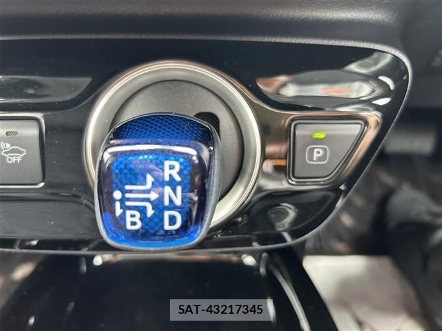 Toyota PRIUS PHV 2018 8692751-21