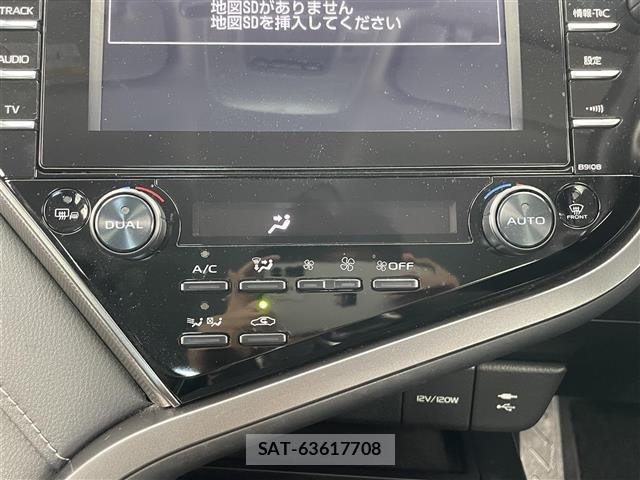 Toyota CAMRY 2019 8885459-23