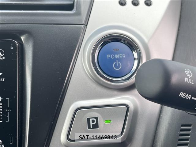 Toyota PRIUS 2012 8938663-8