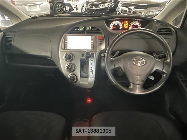 Toyota RACTIS 2005 8862979-12