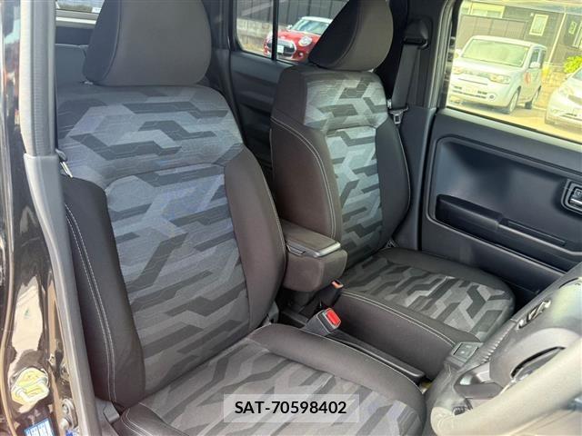 Daihatsu TAFT 2022 8698105-6