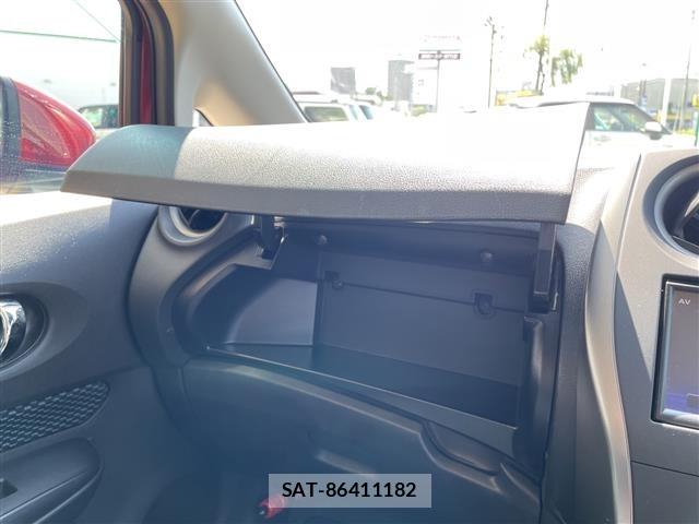 Nissan NOTE 2015 8913039-22