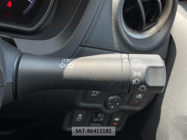 Nissan NOTE 2015 8913039-3