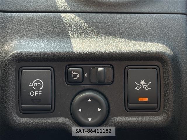 Nissan NOTE 2015 8913039-8