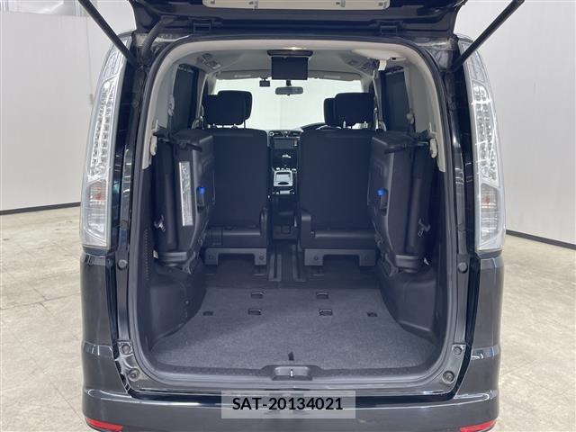 Nissan SERENA 2013 8927571-4
