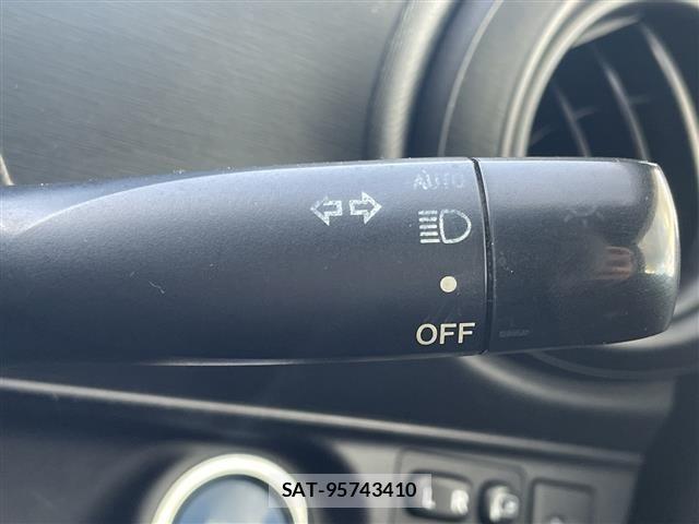 Toyota AQUA 2013 8705763-10