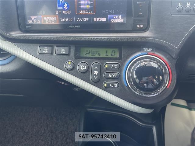 Toyota AQUA 2013 8705763-5