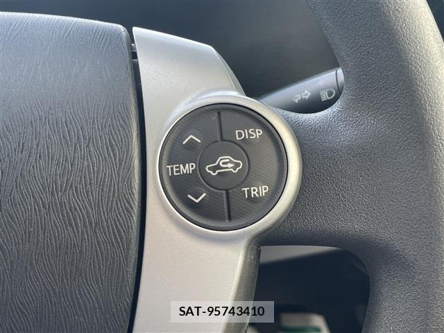 Toyota AQUA 2013 8705763-9