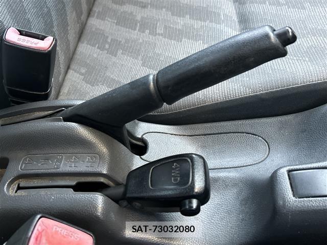 Suzuki CARRY TRUCK 2002 8933729-11