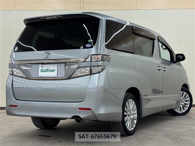Toyota VELLFIRE 2014 8905315-16
