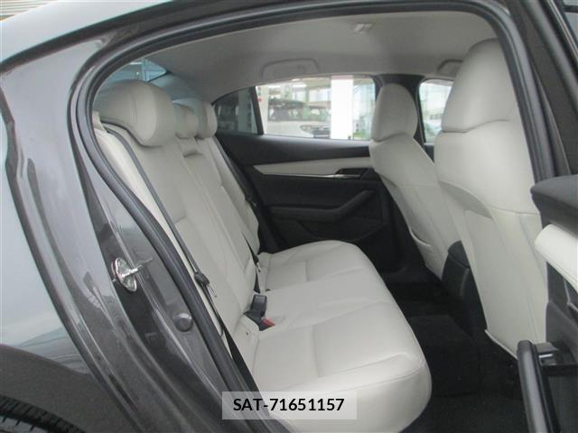 Mazda MAZDA3 2019 8909345-22