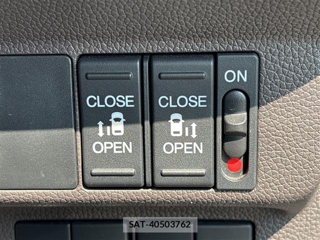 Honda FREED 2022 8684682-20