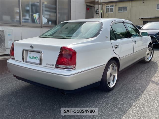 Toyota CROWN MAJESTA 1999 8680762-4