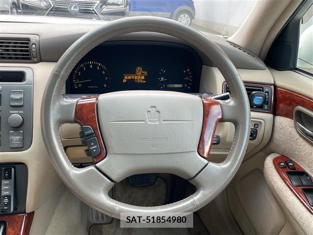 Toyota CROWN MAJESTA 1999 8680762-9