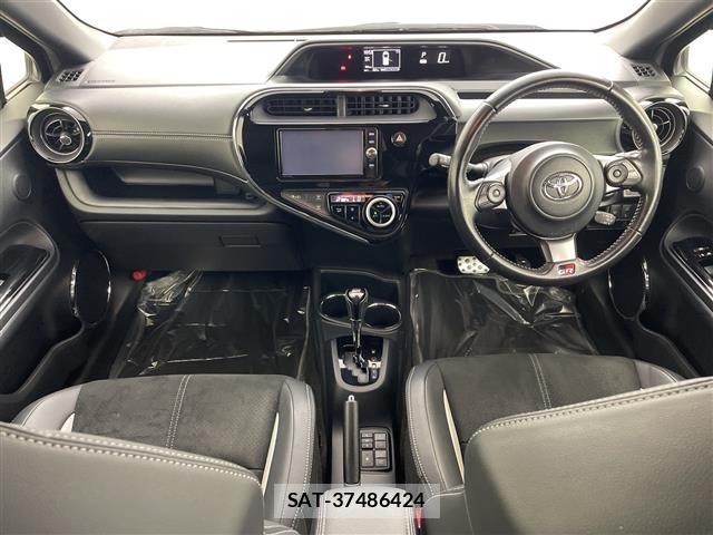 Toyota AQUA 2018 8705771-15