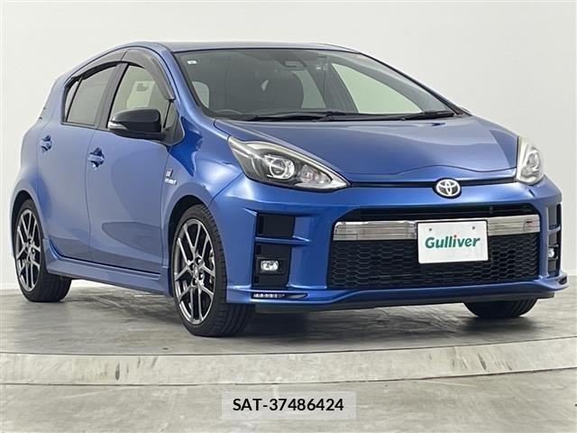 Toyota AQUA 2018 8705771-2