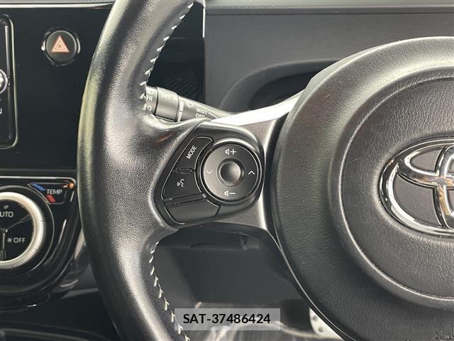 Toyota AQUA 2018 8705771-5