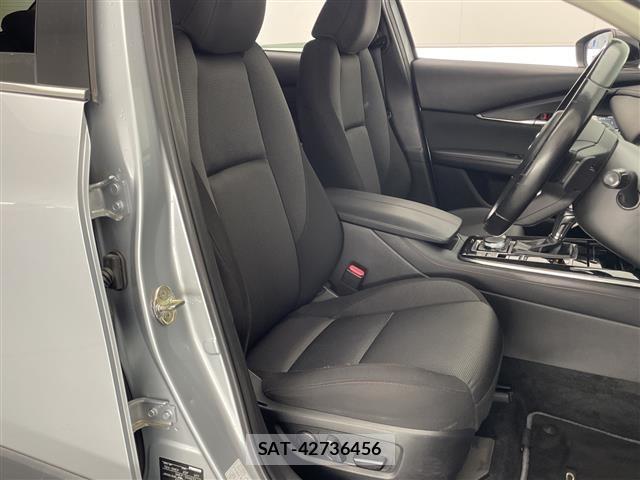 Mazda CX-30 2022 8930638-22