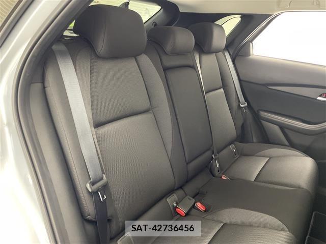 Mazda CX-30 2022 8930638-4