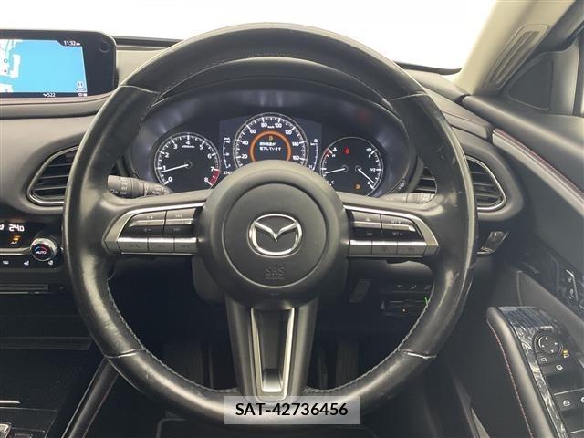 Mazda CX-30 2022 8930638-9