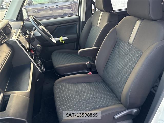 Toyota ROOMY 2021 8692481-2