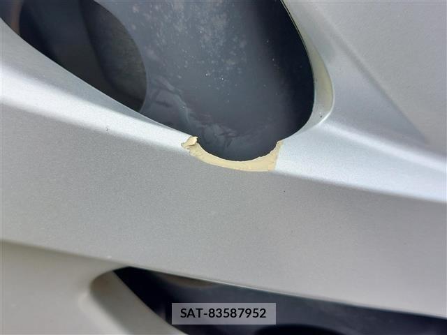 Toyota AQUA 2017 8705772-6