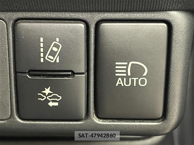 Toyota AQUA 2017 8705773-10