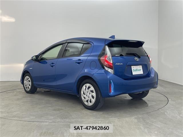 Toyota AQUA 2017 8705773-13