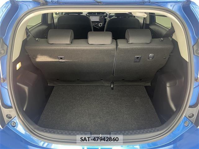 Toyota AQUA 2017 8705773-22