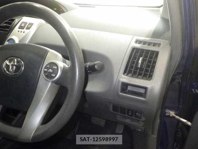 Toyota PRIUS 2014 8772589-7